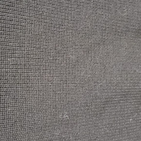 Cropped Thick Sweater - Picture 5 of 6